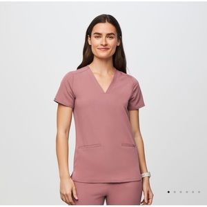 women's Mauve Casma - Three-Pocket Scrub Top - M / Mauve